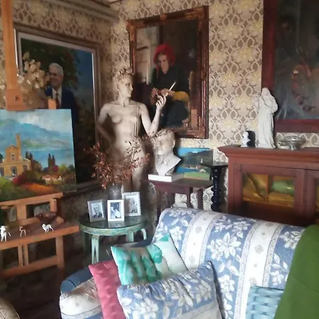 Giulia Pensionat Lura